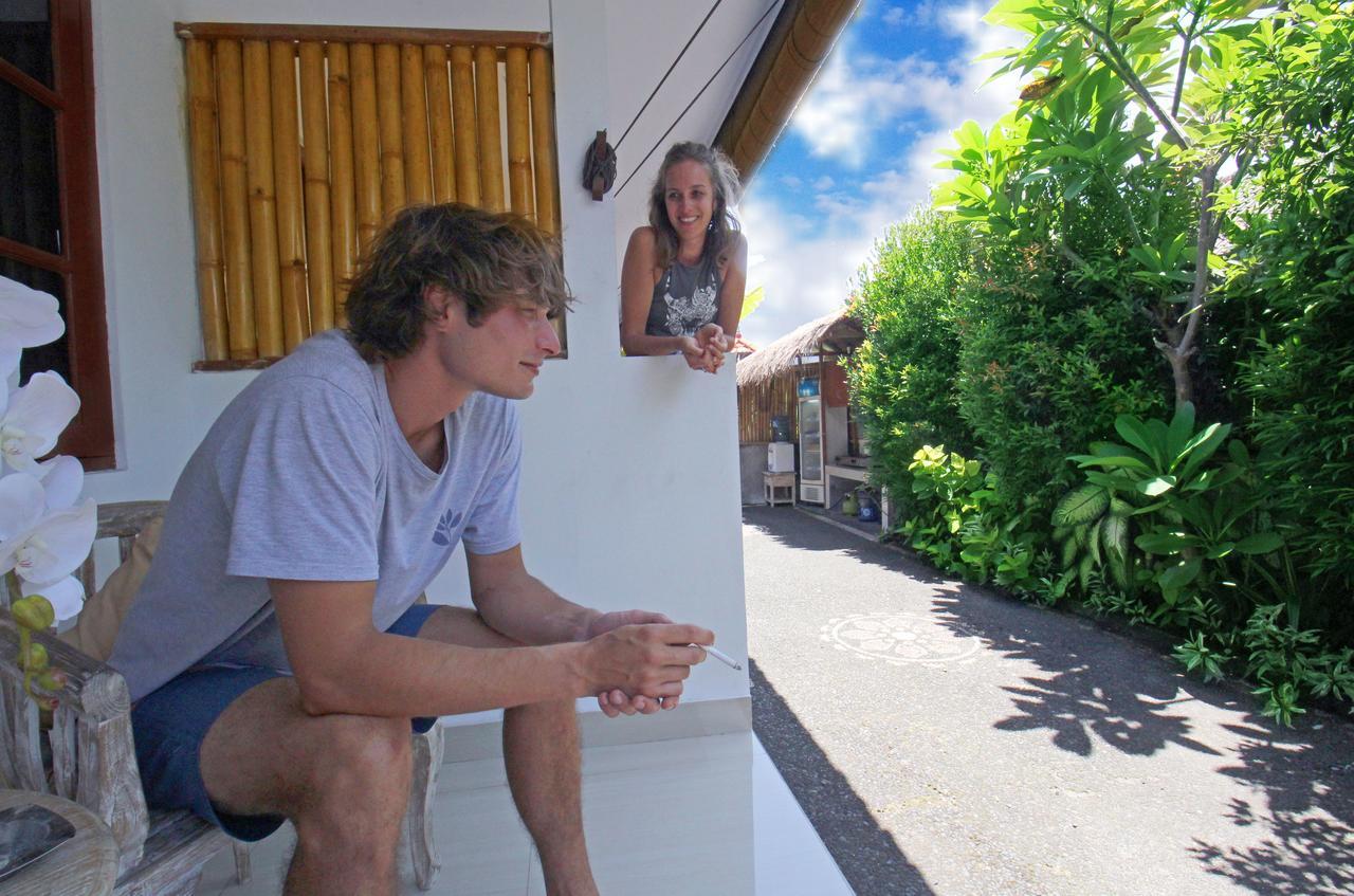 Nudel Beachside Room Canggu Buitenkant foto